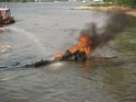 Kleine Yacht abgebrannt Koeln Hoehe Zoobruecke Rheinpark P154